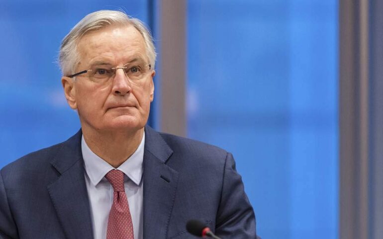 Πρόταση μομφής κατά Μπαρνιέ: Η γαλλική κυβέρνηση σε αδιέξοδο