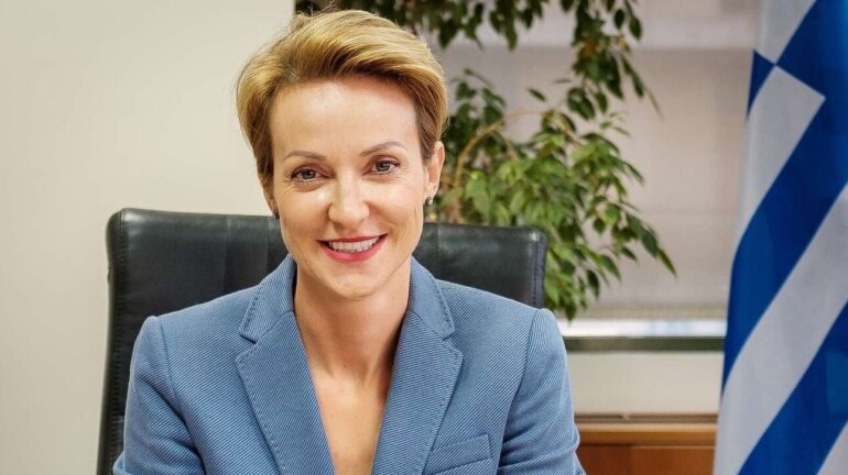 Σδούκου: Επιτάχυνση των διαδικασιών για τα υπεράκτια αιολικά πάρκα