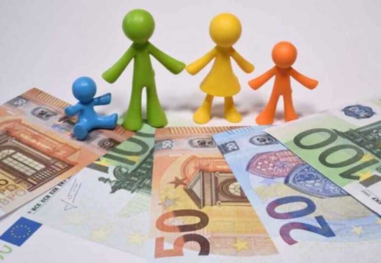 Επίδομα παιδιού Α21: Με δώρο Χριστουγέννων η 6η δόση – Οι ημερομηνίες