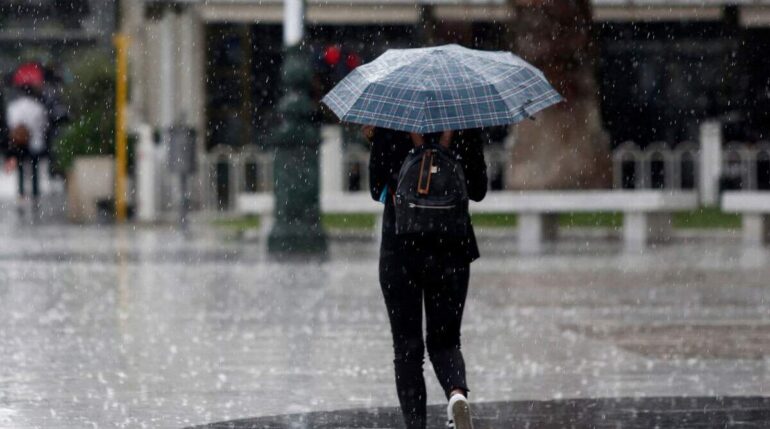 Καιρός: Ποιοι θα κάνουν Τσικνοπέμπτη με βροχή (βίντεο)