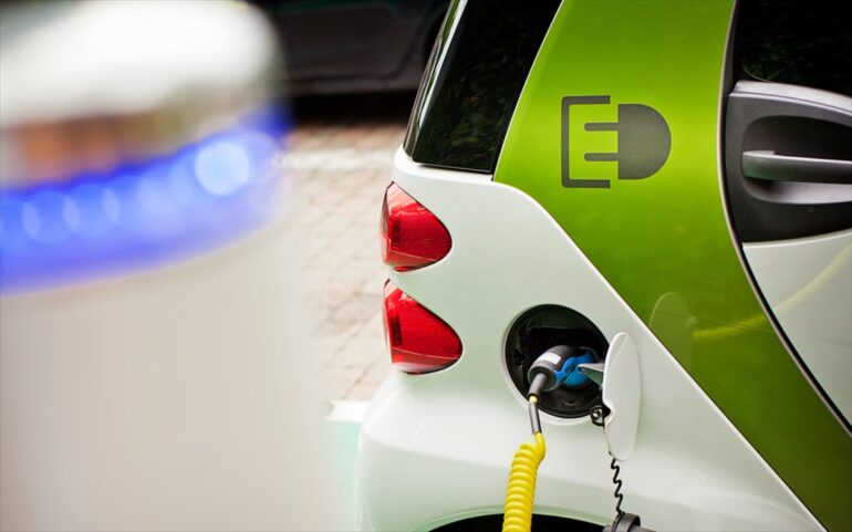 Ηλεκτροκίνηση: Πληρωμή 4,4 εκατ. ευρώ σε 1.012 δικαιούχους               