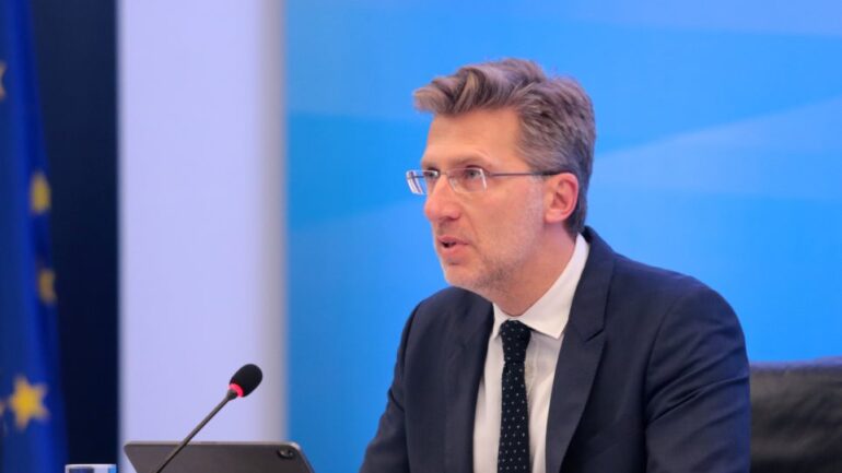 Σκέρτσος: Παραδίδεται το Kids Wallet – Έρχεται το «Έτος Ψηφιακής Ενηλικίωσης»