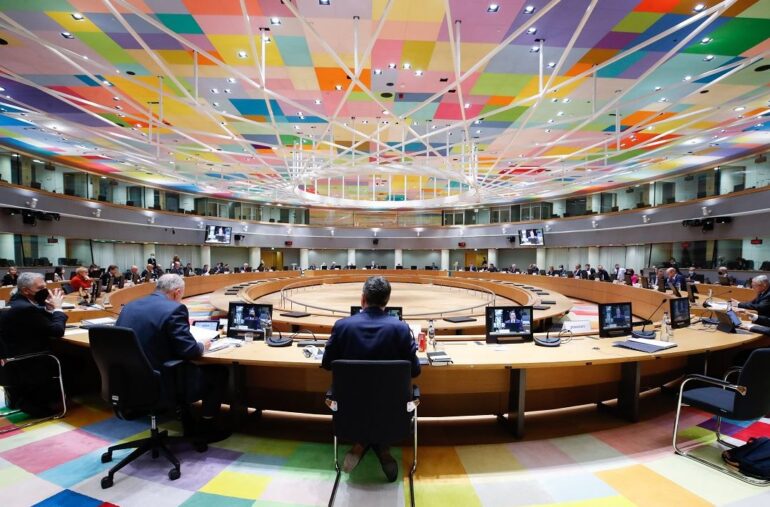 Καμπανάκι Eurogroup για συμμάζεμα δαπανών αλλά και δημόσιες επενδύσεις