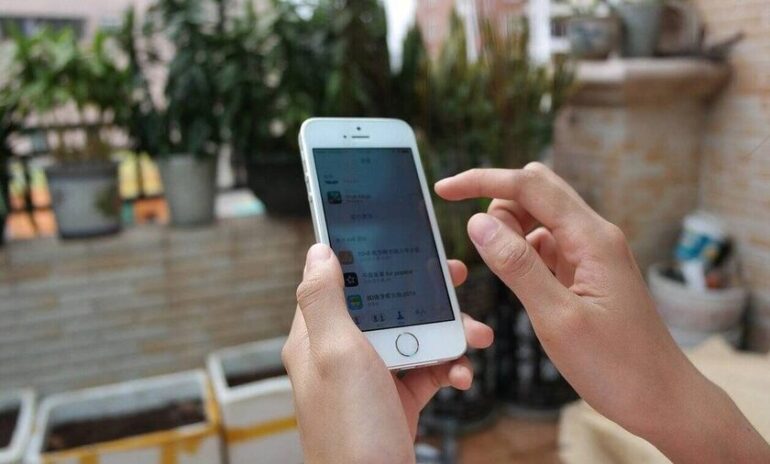 ΑΑΔΕ: Προσοχή στα παραπλανητικά SMS για επιστροφή φόρου