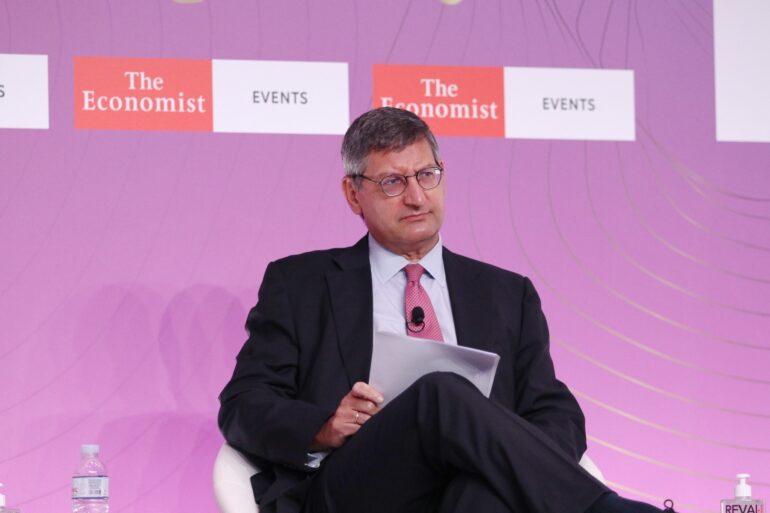 Παύλος Μυλωνάς: «Να μη γίνουμε θύματα της επιτυχίας μας» στις ΑΠΕ