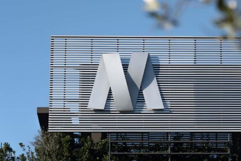 Mytilineos: Προαναγγελία για εισαγωγή στο χρηματιστήριο του Λονδίνου με dual listing