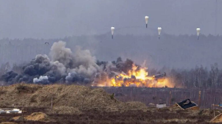 Ουκρανία: Οι ρωσικές επιθέσεις έχουν καταστρέψει το 50% των δυνατοτήτων παραγωγής ηλεκτρικής ενέργειας