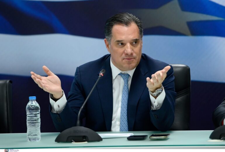 Υπουργείο Υγείας: Εμβολιασμός Covid και στα φαρμακεία αντί 5 ευρώ, ιδιωτικά ιατρεία για γιατρούς του ΕΣΥ