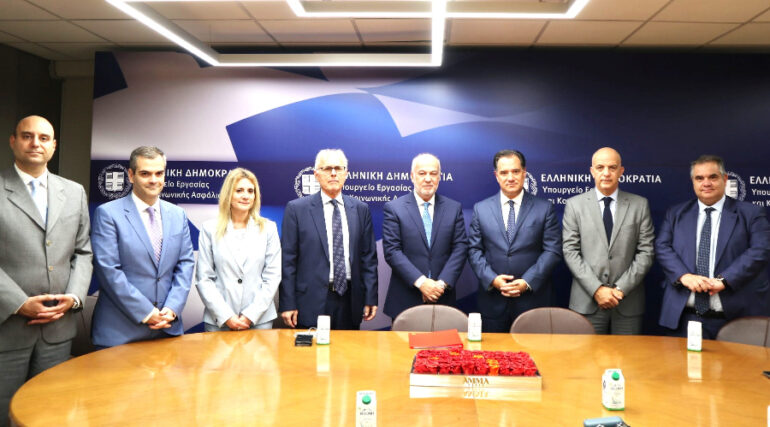 Συνάντηση Φλωρίδη – Γεωργιάδη για e-ΕΦΚΑ: Ξεμπλοκάρουν 4.000 εκκρεμείς υποθέσεις