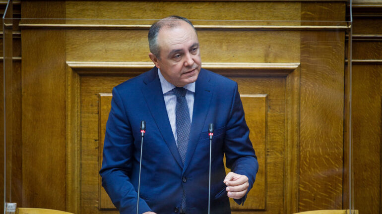 Θεόδωρος Καράογλου: Θα καταψηφίσω το νομοσχέδιο για τα ομόφυλα ζευγάρια, για μένα είναι θέμα αρχών και αξιών (βίντεο)