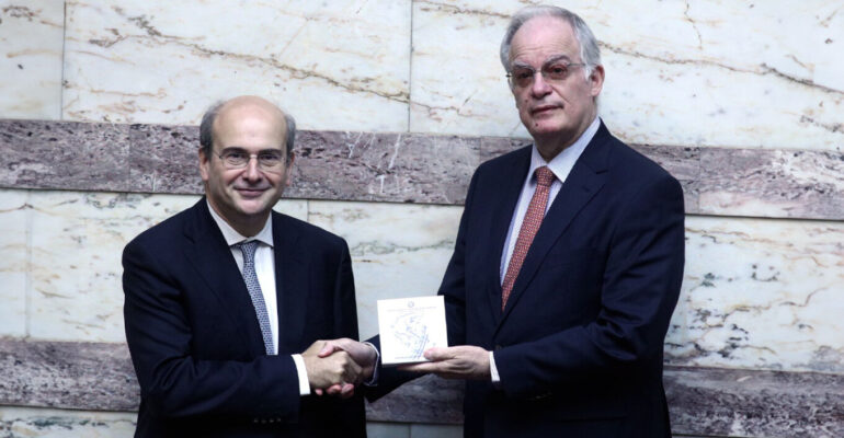 Προϋπολογισμός: Ανάπτυξη 2,9% και πρωτογενές πλεόνασμα 2,1% το 2024