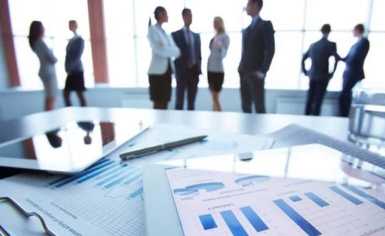 Οριακή αύξηση 2,2% στον τζίρο των επιχειρήσεων τον Ιούλιο