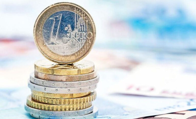 Alpha Bank: Με ισχυρότερη αναπτυξιακή δυναμική από την ΕΕ εισέρχεται η ελληνική οικονομία στο νέο έτος