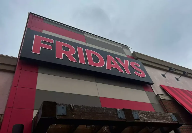 TGI Friday’s: Ψάχνει αγοραστή μετά την πτώχευση – Σε εξέλιξη συζητήσεις