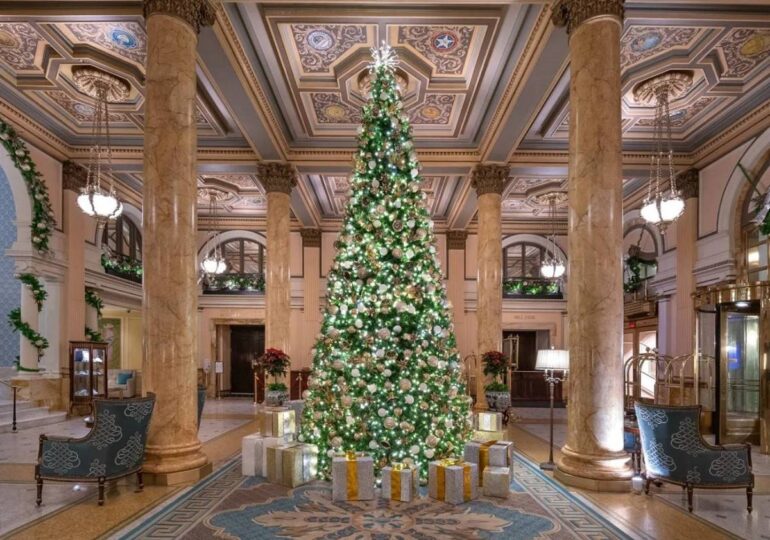 17 πολυτελή ξενοδοχεία για ονειρεμένα Χριστούγεννα