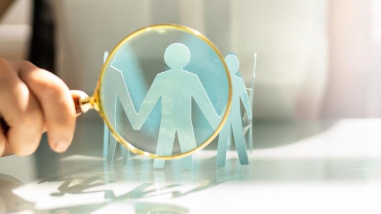 ΚΕΕΕ: Η κυβέρνηση πρέπει να στρέψει το βλέμμα σε επιχειρήσεις και νοικοκυριά