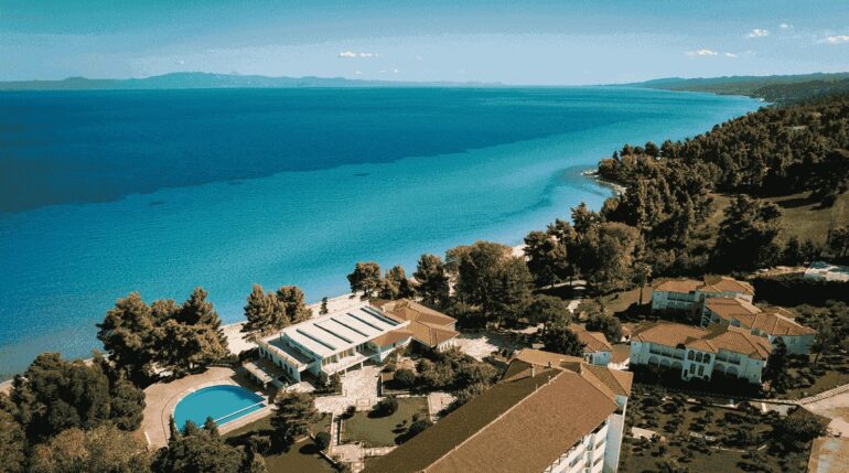 Ο Όμιλος Mitsis αναλαμβάνει το ξενοδοχείο Alexander the Great στη Χαλκιδική