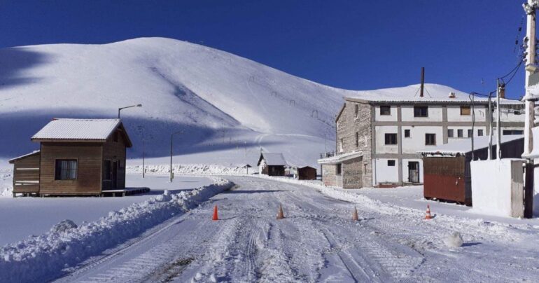 Σουηδικό ενδιαφέρον για τα χιονοδρομικά και τις θερμές πηγές της Κεντρικής Μακεδονίας
