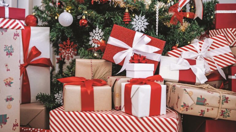 Χριστουγεννιάτικες αγορές: Οι Ελληνες θα ξοδέψουν για δώρα κατά μέσο όρο 190 ευρώ