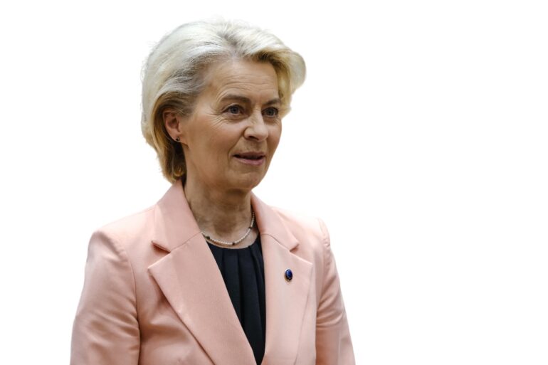 Ενεργοποίηση «ρήτρας διαφυγής» για τις αμυντικές δαπάνες