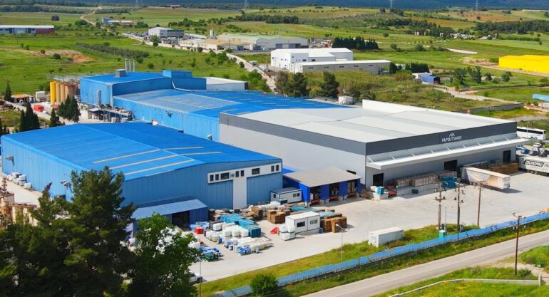 Παπουτσάνης: Άνοδος 23% στον τζίρο το εννεάμηνο του 2025