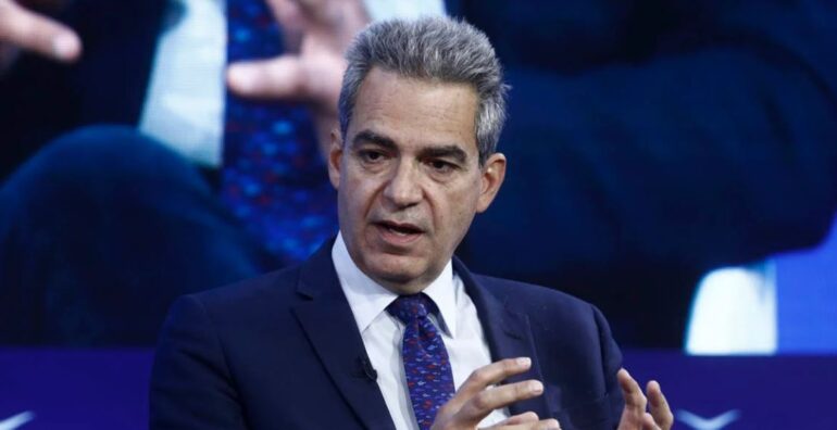 Πρόταση για Έλληνες στρατιώτες στην Ουκρανία από τον Αγ. Συρίγο