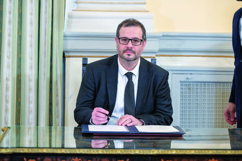 Γνώστης ο πρωθυπουργός ότι ο Τσάφος είναι «κόκκινο πανί» στην ενεργοβόρα βιομηχανία