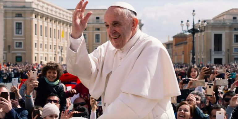 Το Σάββατο πιθανότατα η κηδεία του πάπα Φραγκίσκου – Αύριο σε λαϊκό προσκύνημα η σορός του