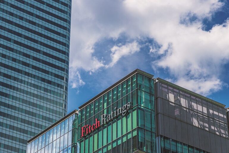 Οι… χρησμοί του Οίκου Fitch κρίνουν τις αγορές