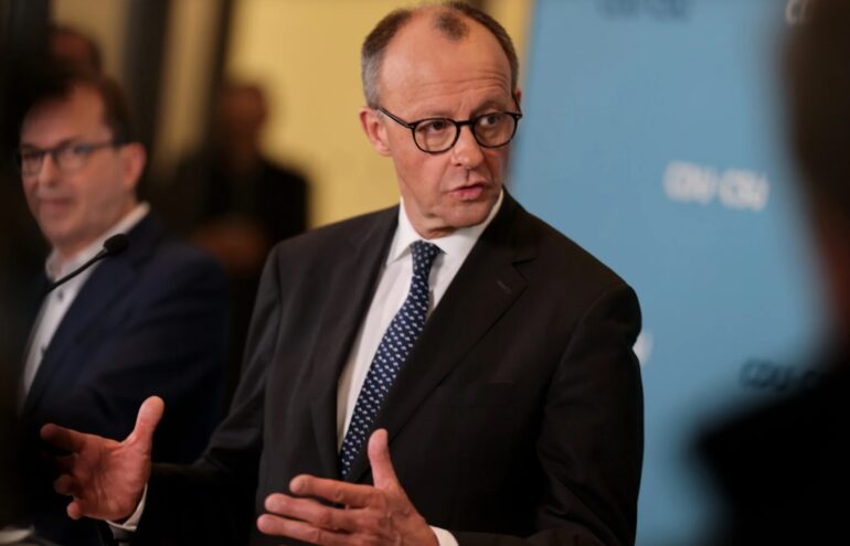 Ιστορικό βατερλό του αυτόκλητου «Φύρερ», Φρίντριχ Μερτς