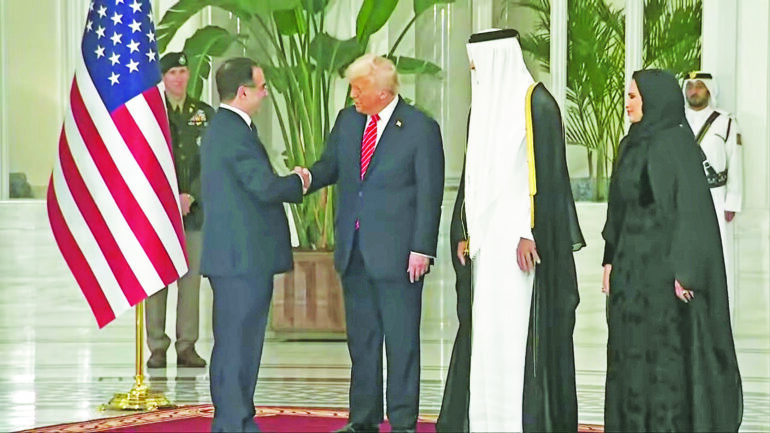 Ο Θοδ. Κυριακού μεταξύ των εκλεκτών στο δείπνο του εμίρη του Κατάρ προς τιμήν Τραμπ