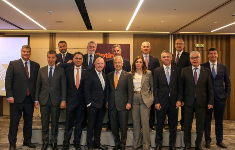 «Εκτίναξη» της Optima Bank σε όλα τα επίπεδα