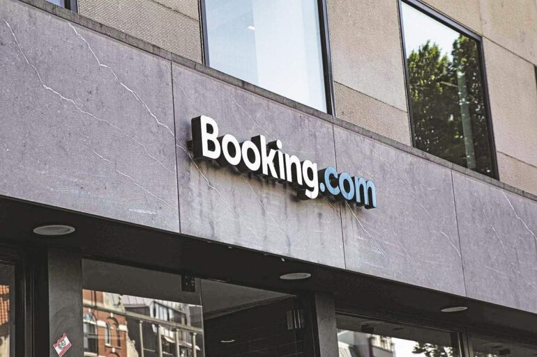 Ευρωπαίοι ξενοδόχοι εναντίον Booking: Τι ζητούν και γιατί αντιδρούν