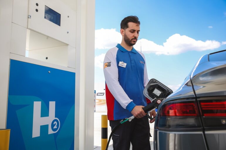 Αρχίζει το πρώτο πρατήριο υδρογόνου της AVIN