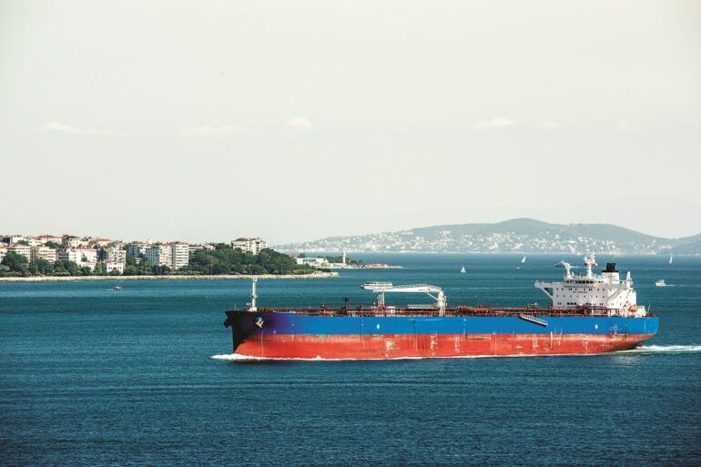 Οι γεωστρατηγικές αλλαγές φέρνουν κέρδη για τις εισηγμένες ναυτιλιακές