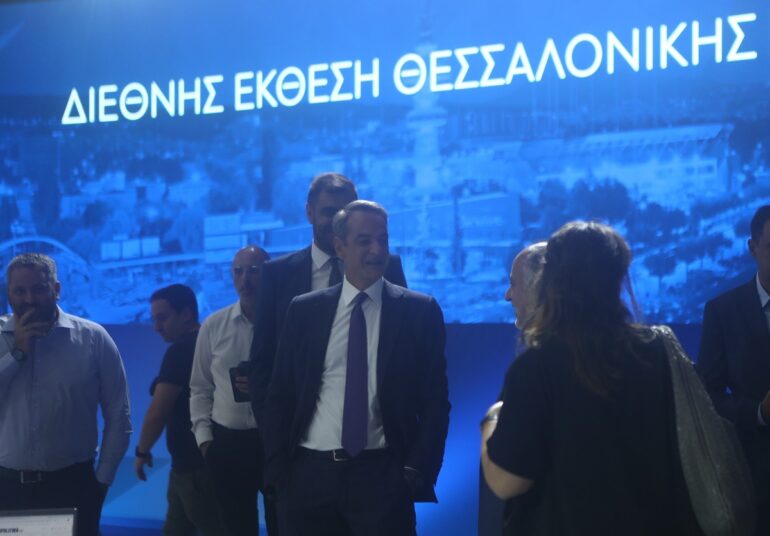 Με μεταρρυθμίσεις και με έργα γεμίζουν το -άδειο- παγκάρι της ΔΕΘ