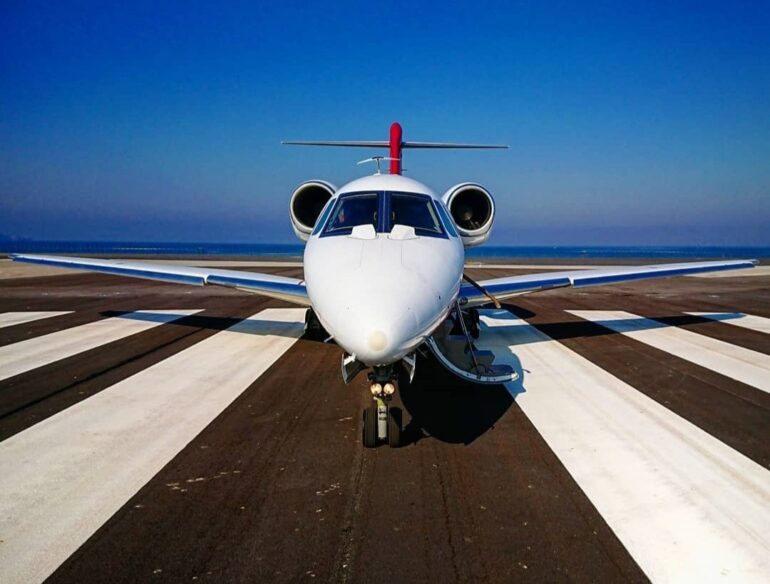 Στα 8,9 εκατ. οι επιβάτες στα αεροδρόμια ΥΠΑ με άνοδο 6,7%