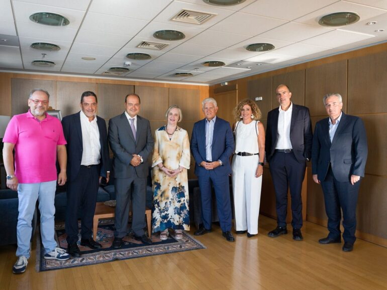 Alpha Bank: Συνεργασία με ΕΛΤΑ και ενίσχυση δράσεων σε παιδεία και πολιτισμό