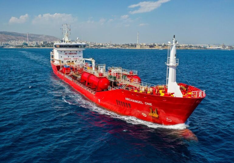 SOS εκπέμπει η ναυτιλία μικρών αποστάσεων