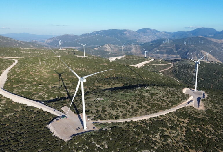 Όμιλος ΔΕΗ: Ολοκλήρωση κατασκευής αιολικού πάρκου 36 MW στη Φωκίδα