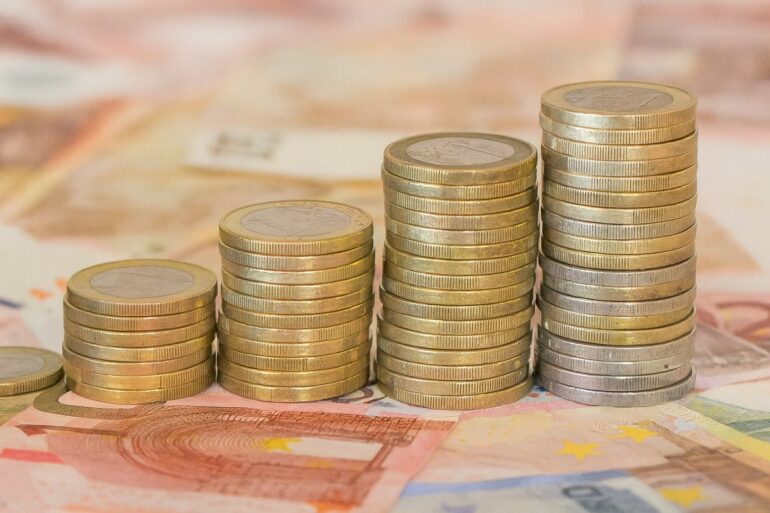 Ο χάρτης πληρωμών και φοροελαφρύνσεων για το 2026