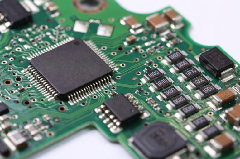 Επενδυτικό ενδιαφέρον 500 εκατ. ευρώ για τη μικροηλεκτρονική στην Ελλάδα