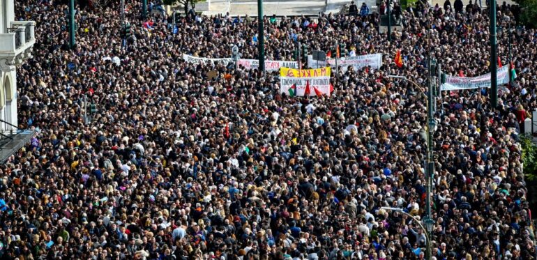 ΑΡΘΡΟ –  Γεώργιος Αποστολάκης – Το 2025: μια χαμένη χρονιά για την πολιτική, όχι όμως για την κοινωνία