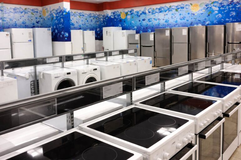 Στα 3 δισ. ευρώ η αγορά ηλεκτρικών και ηλεκτρονικών το 2025