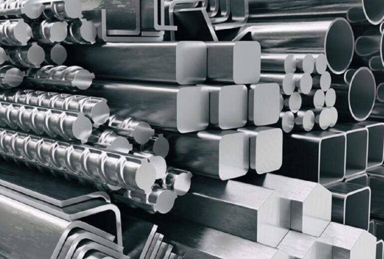 Εκτόξευση τιμών αλουμινίου λόγω εντάσεων στη Μέση Ανατολή – Ανησυχία για διαταραχές στο Στενό του Ορμούζ